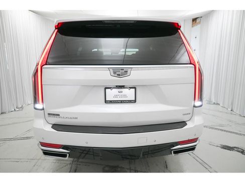 Certified 2023 Cadillac Escalade Premium Luxury w/ LPO, Radiant Package image 6