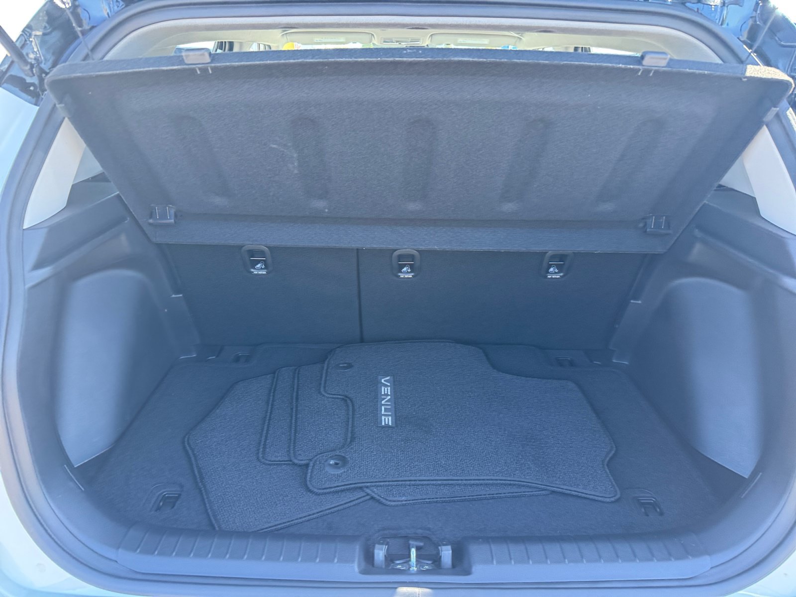 Certified 2026 Hyundai Venue SEL FWD image 17