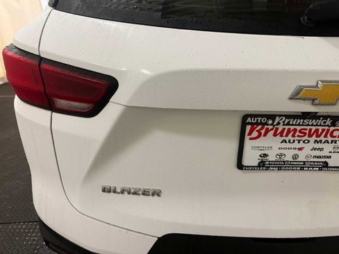 Used 2023 Chevrolet Blazer LT image 17