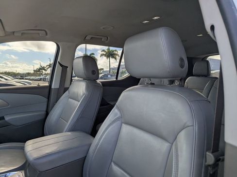 Used 2018 Chevrolet Traverse LT w/ LPO, 'HIT The Road' Package image 23
