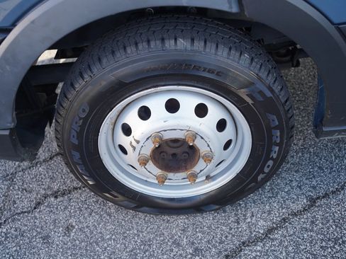 Used 2022 Ford Transit 350 DRW RWD image 31