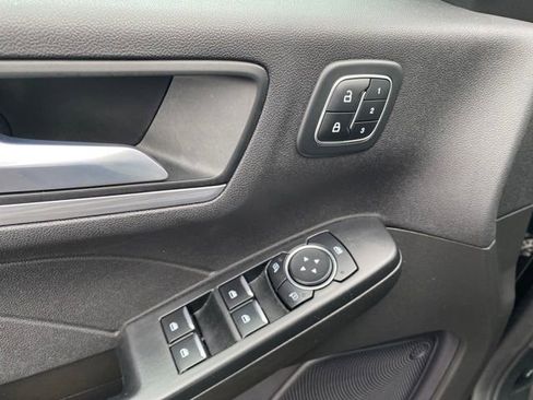 Used 2023 Ford Escape Platinum image 16