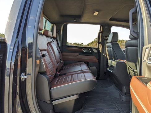 Used 2025 GMC Sierra 2500 Denali Ultimate image 52