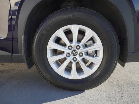 Certified 2024 Toyota Grand Highlander Limited image 32