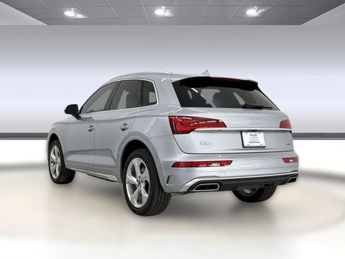 Certified 2025 Audi Q5 2.0T Premium Plus AWD/4WD image 3