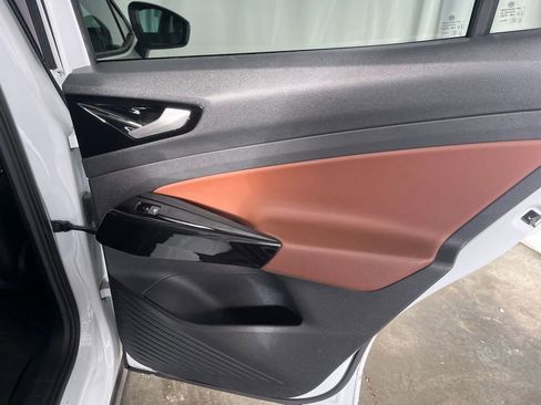 Used 2021 Volkswagen ID.4 Pro S w/ Gradient Package image 23