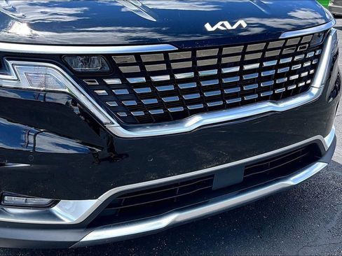 Used 2022 Kia Carnival SX FWD image 28