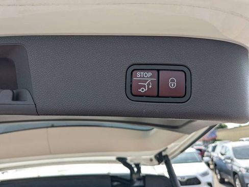 Used 2019 Mercedes-Benz GLS 450 4MATIC image 11
