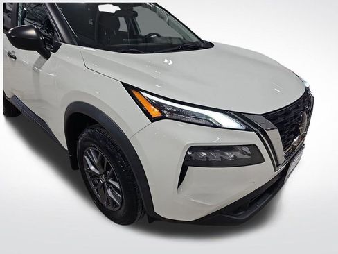 Used 2021 Nissan Rogue S image 10