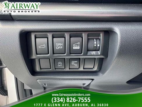 Used 2024 Subaru Forester Premium AWD/4WD image 17