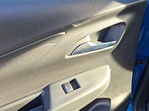Used 2023 Chevrolet Bolt LT image 16
