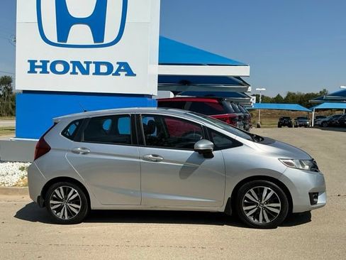 Used 2016 Honda Fit EX image 2