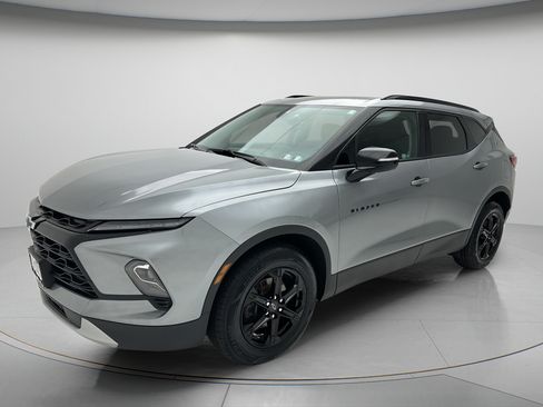 Used 2023 Chevrolet Blazer LT w/ Midnight/Sport Edition AWD/4WD image 7