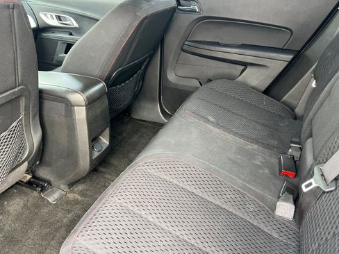 Used 2015 Chevrolet Equinox LS image 9