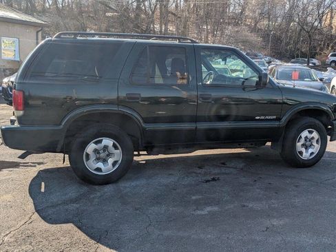 Used 2002 Chevrolet Blazer LS w/ Preferred Equipment Group image 7