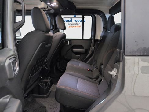 Used 2023 Jeep Gladiator Mojave w/ Trailer Tow Package image 12