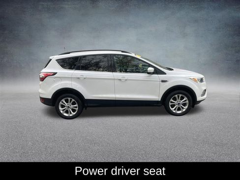 Used 2018 Ford Escape SE image 8