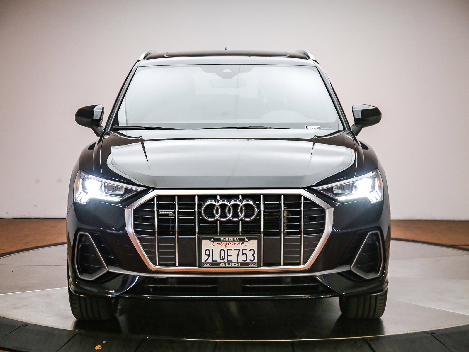 Certified 2024 Audi Q3 2.0T Premium AWD/4WD image 2