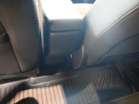 Certified 2025 Chevrolet TrailBlazer LT w/ LT Cold Weather Package FWD image 28