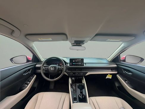 Used 2024 Honda Accord LX image 17