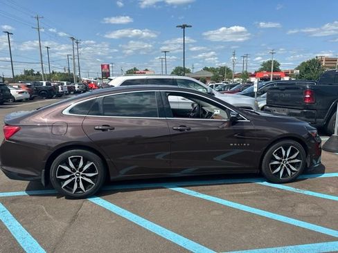Used 2016 Chevrolet Malibu LT w/ True North Edition FWD image 4