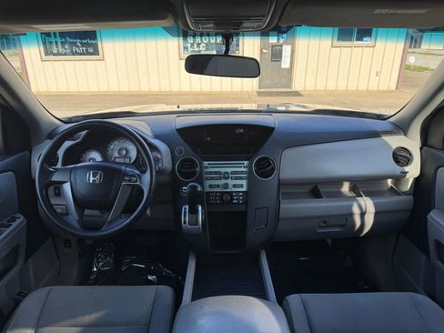 Used 2011 Honda Pilot LX image 2