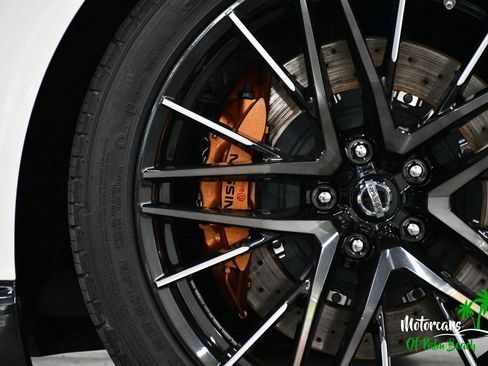 Used 2021 Nissan GT-R Premium image 55