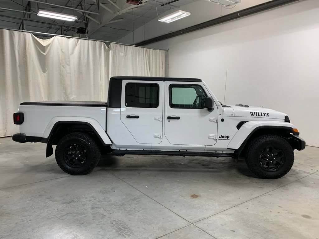 Used 2023 Jeep Gladiator Sport AWD/4WD image 12