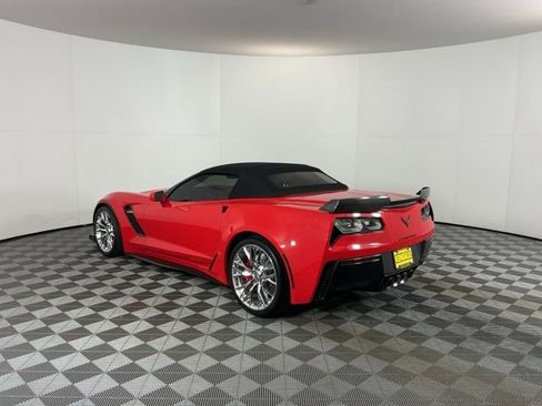 Used 2015 Chevrolet Corvette Z06 w/ 3LZ Preferred Equipment Group RWD image 8