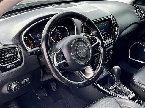 Used 2019 Jeep Compass Limited FWD image 12