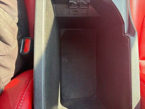 Used 2022 Toyota Camry XSE FWD image 29