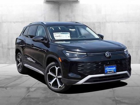 New 2026 Volkswagen Tiguan SE AWD/4WD image 2
