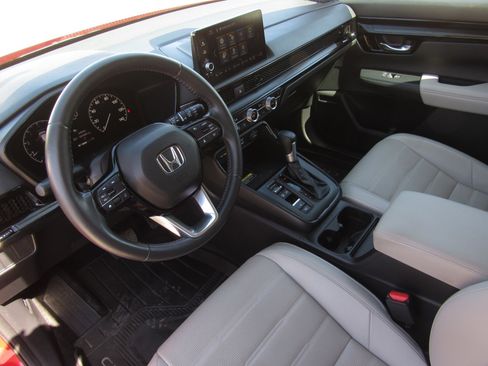 Used 2024 Honda CR-V EX-L image 17