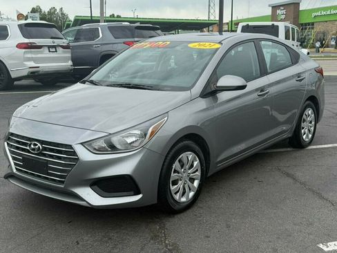Used 2021 Hyundai Accent SE FWD image 7