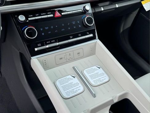 New 2026 Hyundai Santa Fe Calligraphy FWD image 30