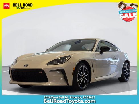 New 2026 Toyota GR86 w/ ALL Weather Mat Package (TMS) RWD image 1