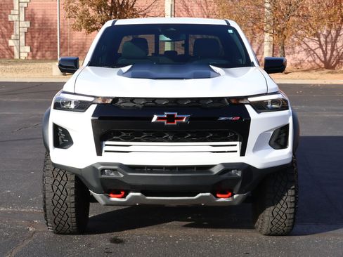 Certified 2024 Chevrolet Colorado ZR2 w/ Technology Package image 30