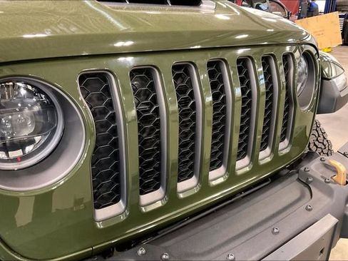 Used 2023 Jeep Wrangler Unlimited Rubicon 392 w/ Xtreme Recon 35" Tire Package AWD/4WD image 30