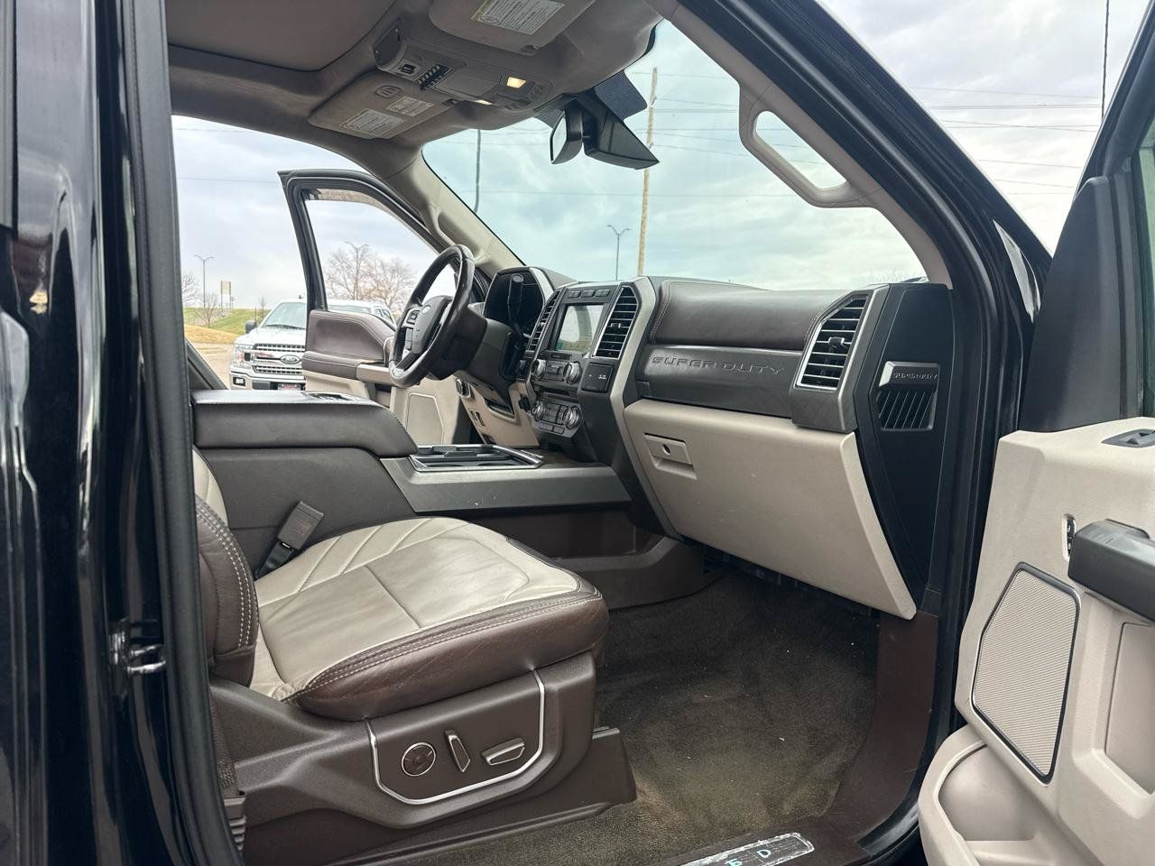 Used 2018 Ford F450 Limited w/ FX4 Off-Road Package AWD/4WD image 17