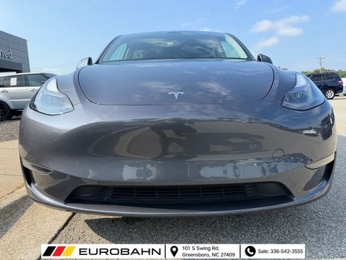 Used 2023 Tesla Model Y Long Range AWD/4WD image 23