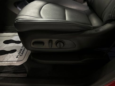 Used 2024 Buick Enclave Essence w/ Trailering Package, 5000 lbs. image 13