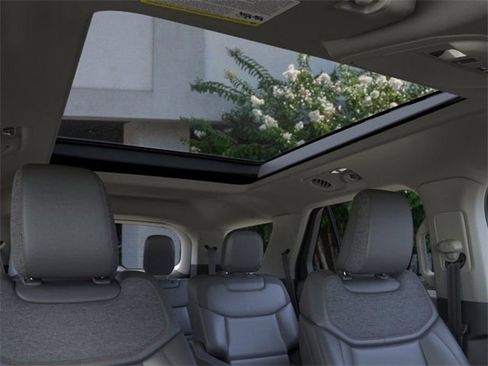 New 2026 Ford Explorer Active w/ Active Comfort Package image 22