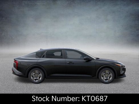 New 2026 Kia K4 LX image 7