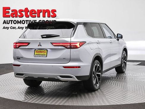 Used 2024 Mitsubishi Outlander SE AWD/4WD image 5