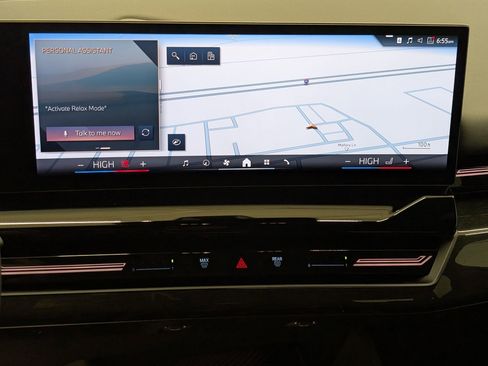 Certified 2026 BMW 530i w/ Premium Package image 25