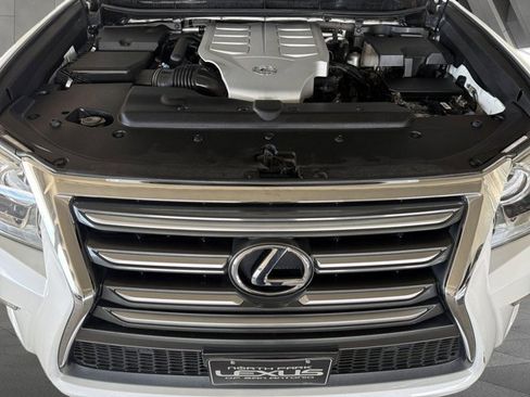 Used 2019 Lexus GX 460 Premium w/ Premium Package AWD/4WD image 25