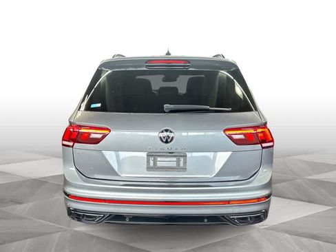 Certified 2024 Volkswagen Tiguan SE R-Line FWD image 7