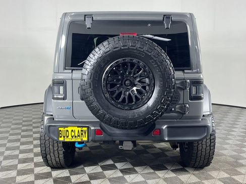 Used 2023 Jeep Wrangler Unlimited w/ Sun & Screen Package image 7