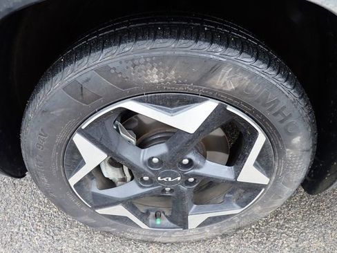 Certified 2024 Kia Seltos EX image 7