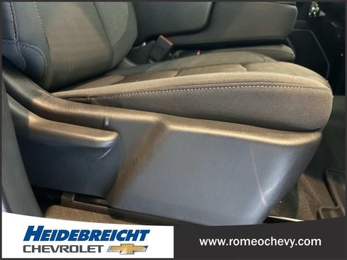 Used 2024 Chevrolet Silverado 1500 LT AWD/4WD image 33